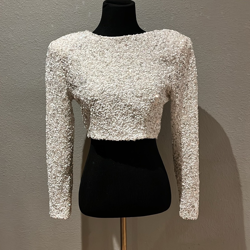 Retrofête Xi Sequin Top NWT - Picture 3 of 17